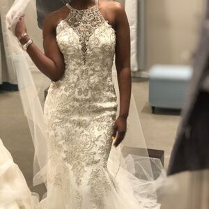 Elegant White Lace Wedding Dress